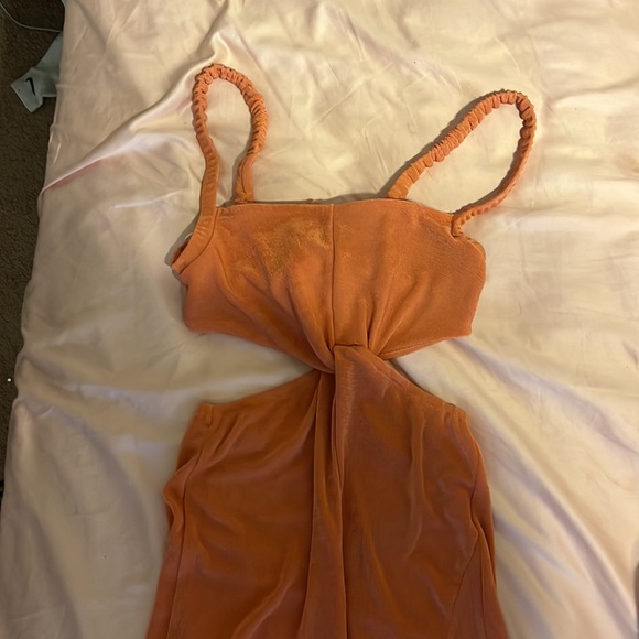 MIDI open side and back dress - Picture 2 of 8